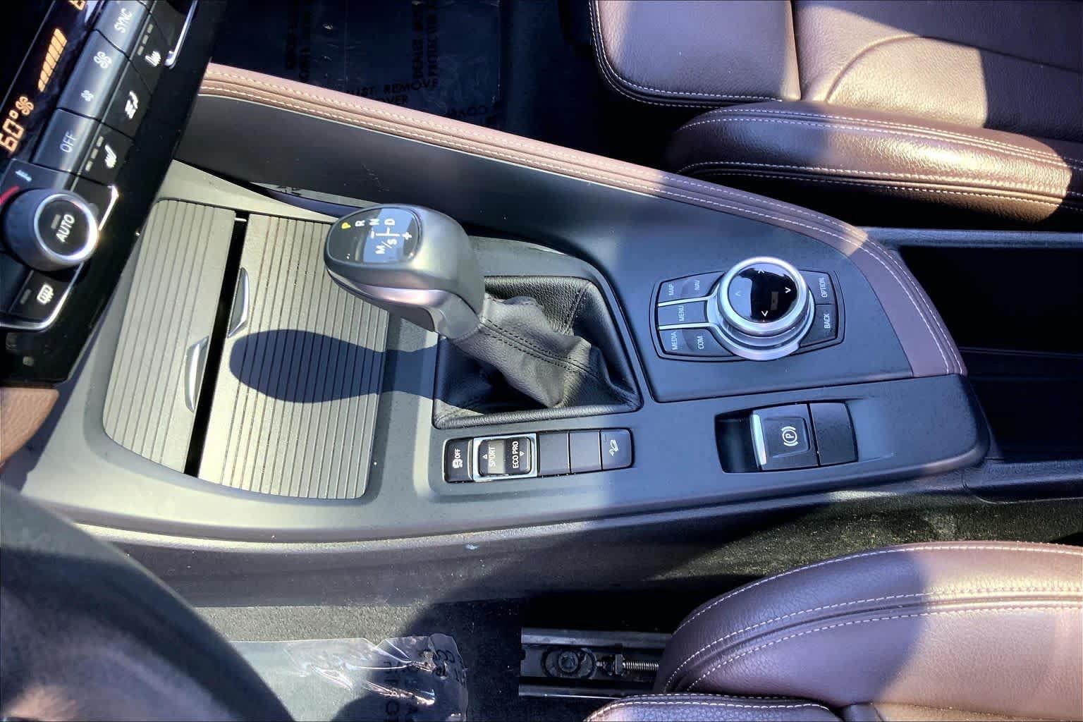 Used 2018 Alpine White BMW xDrive28i image 16