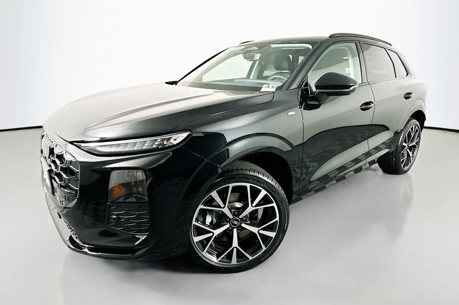 2026 Audi Q3 S line quattro's photo