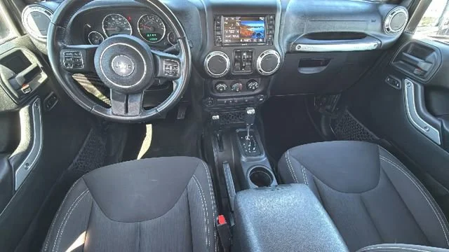 Used 2018 Gray Jeep Sahara 4x4 image 26