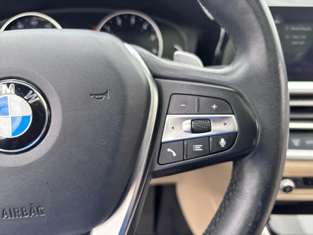 Used 2019 White BMW 330i xDrive image 36