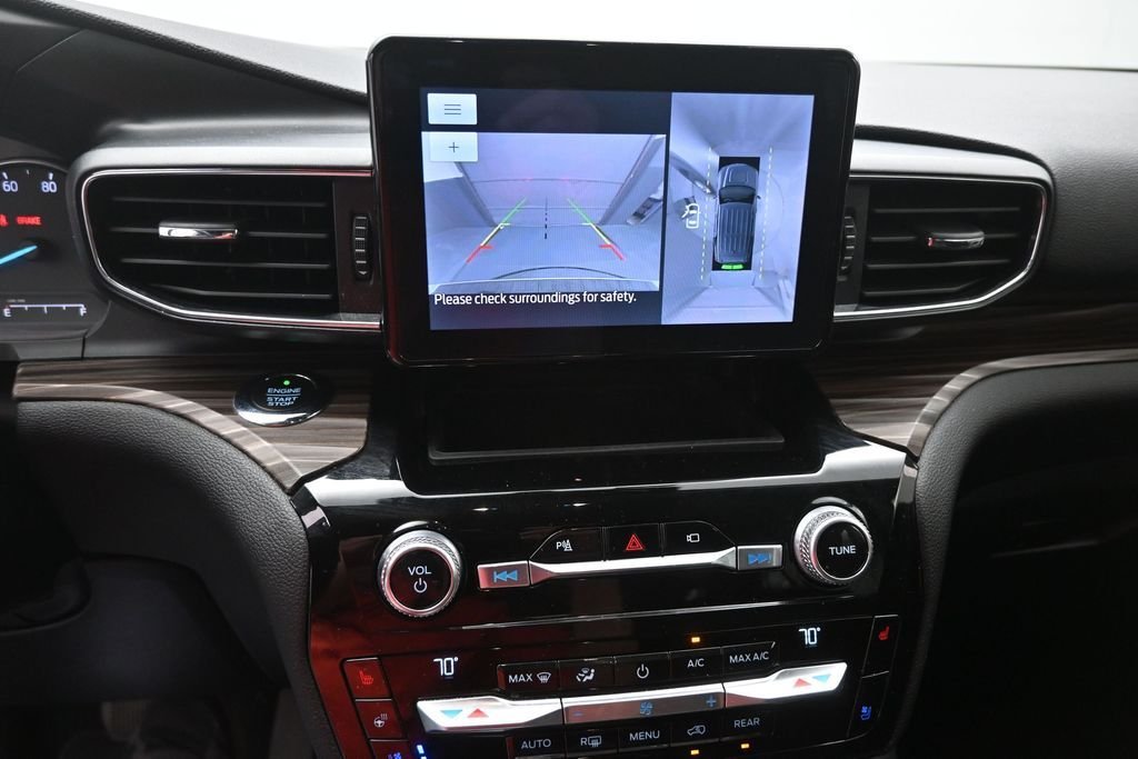 Used 2021 Silver Ford Limited image 3