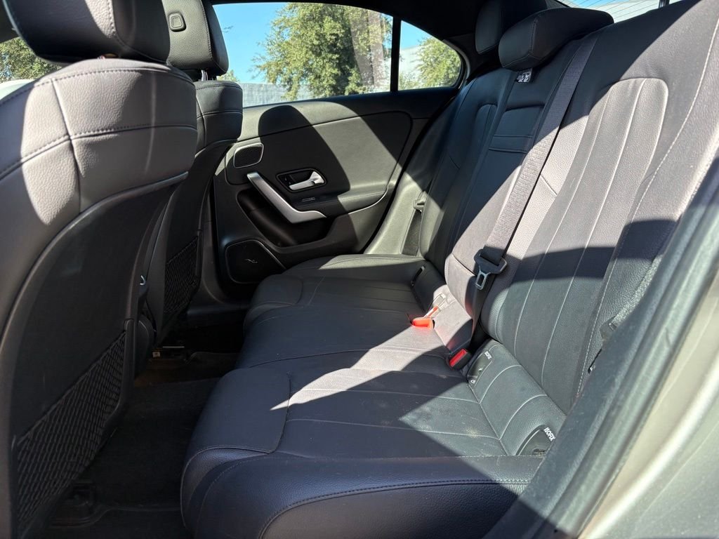 Used 2019 Silver Mercedes-Benz A 220 image 10