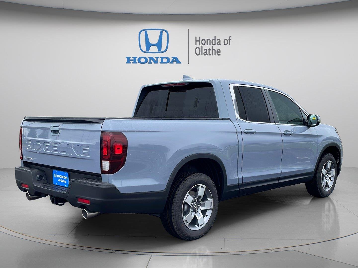 New 2026 Sonic Gray Pearl Honda RTL image 3
