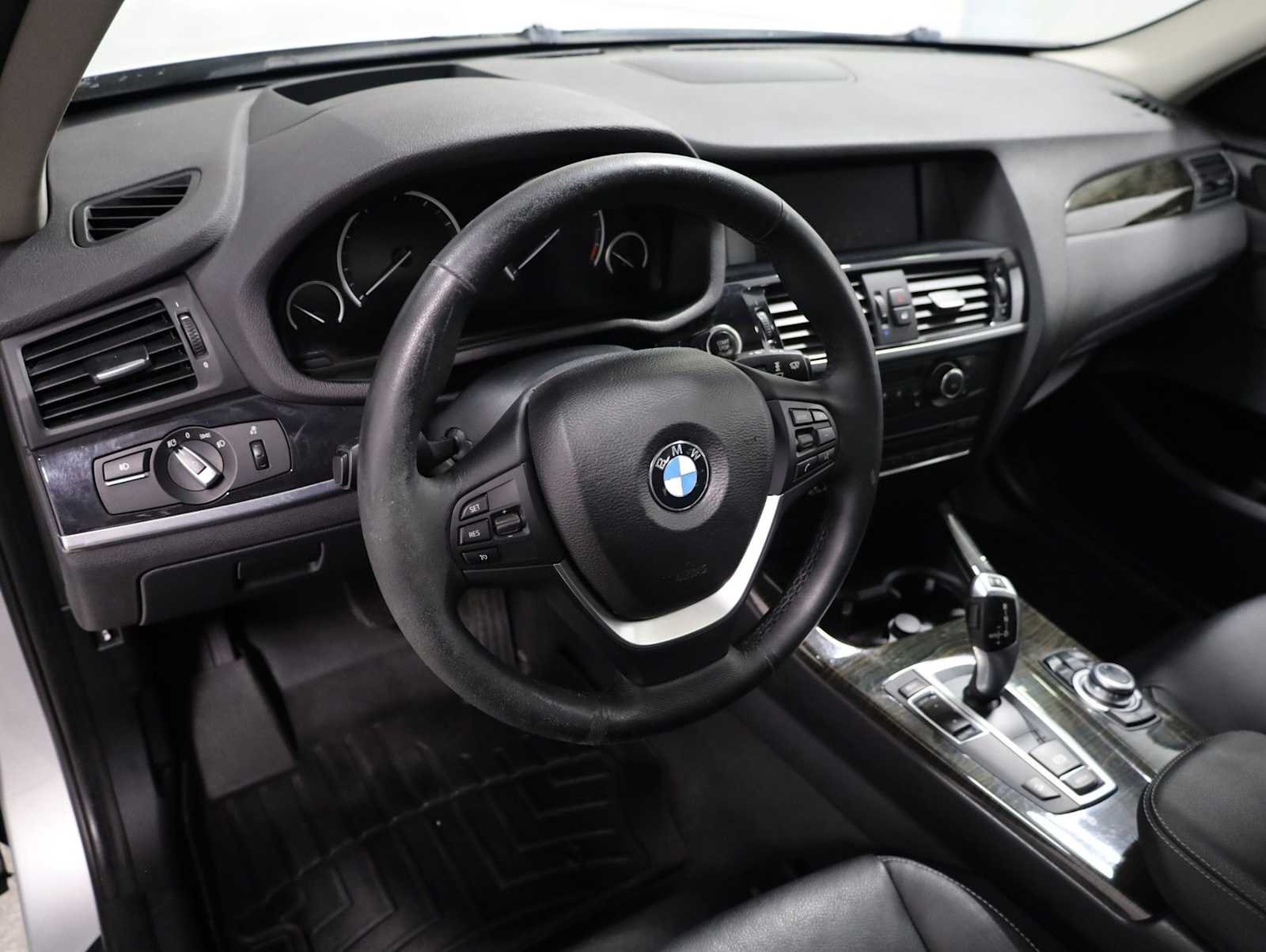 Used 2014 Silver BMW xDrive35i image 4