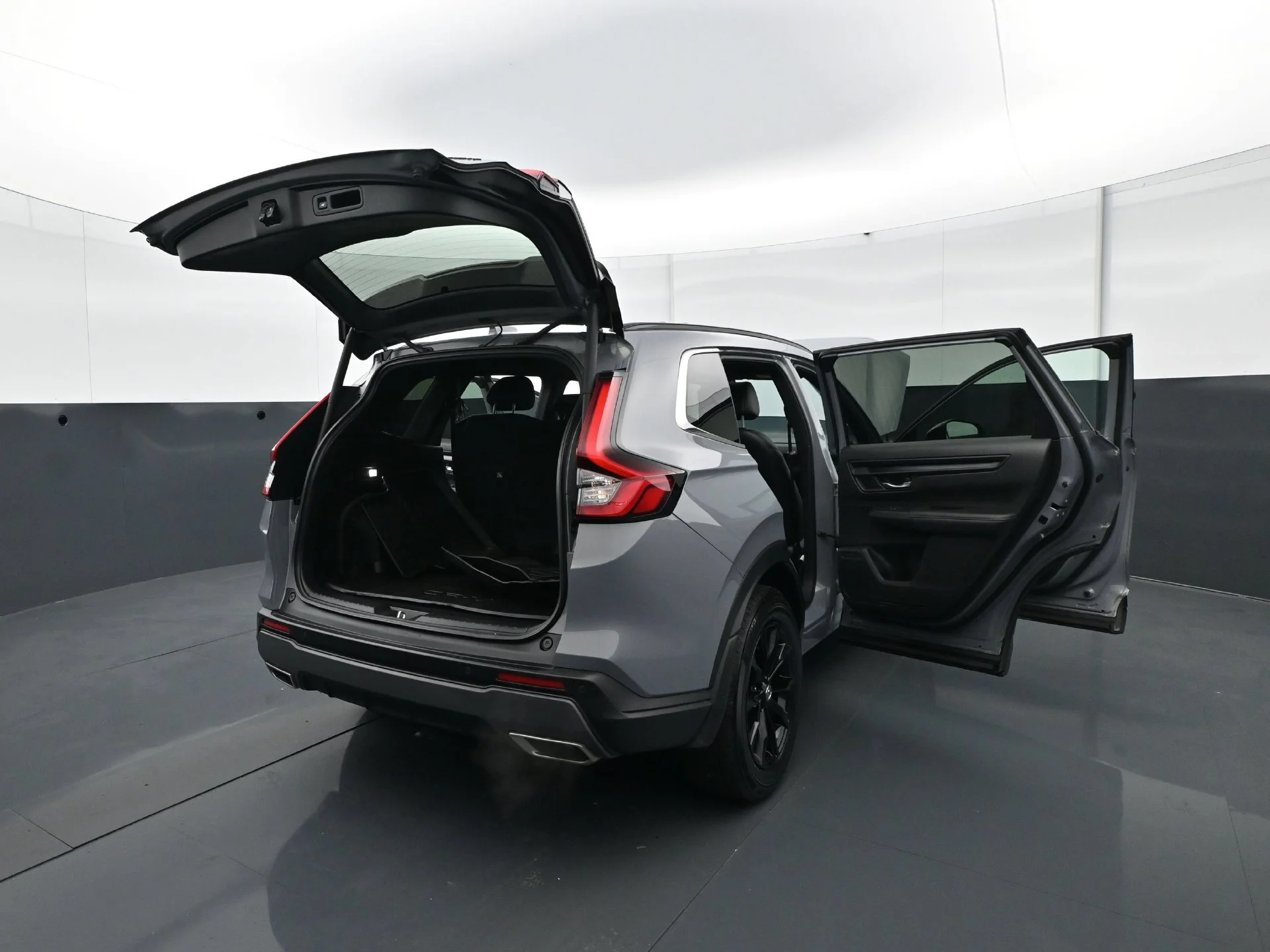 Used 2024  Honda 5D WAGON HYBRID SPORT-L AWD image 36