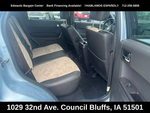 Used 2008 Blue Mercury Premier image 9
