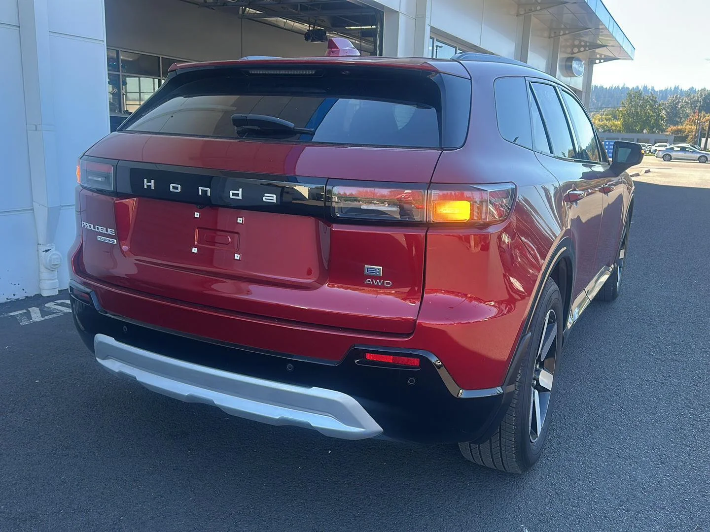 Used 2025 Scarlet Red Metallic Honda Touring image 4