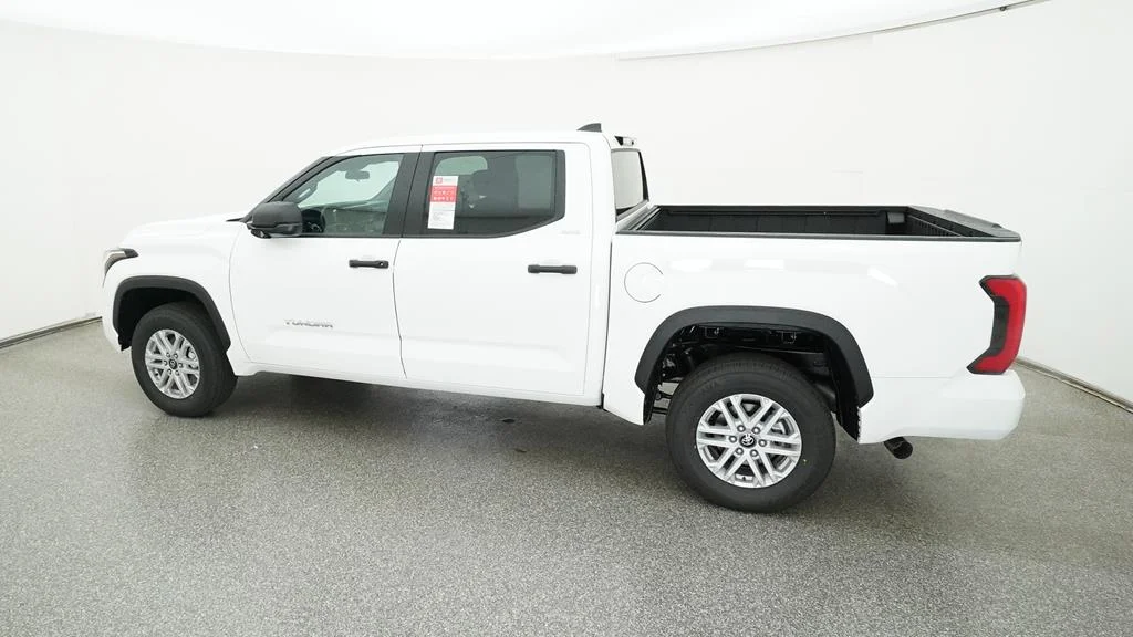 2025 Toyota Tundra SR5 - Photo 12