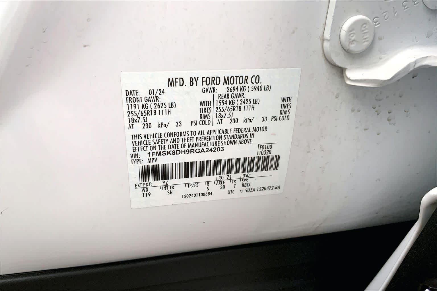 Certified Used 2024 Oxford White Ford XLT image 37