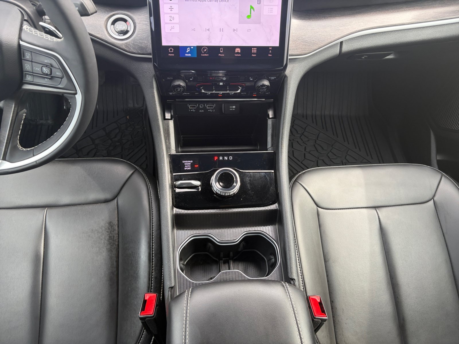 Used 2025 Silver Zynith Jeep Limited image 18