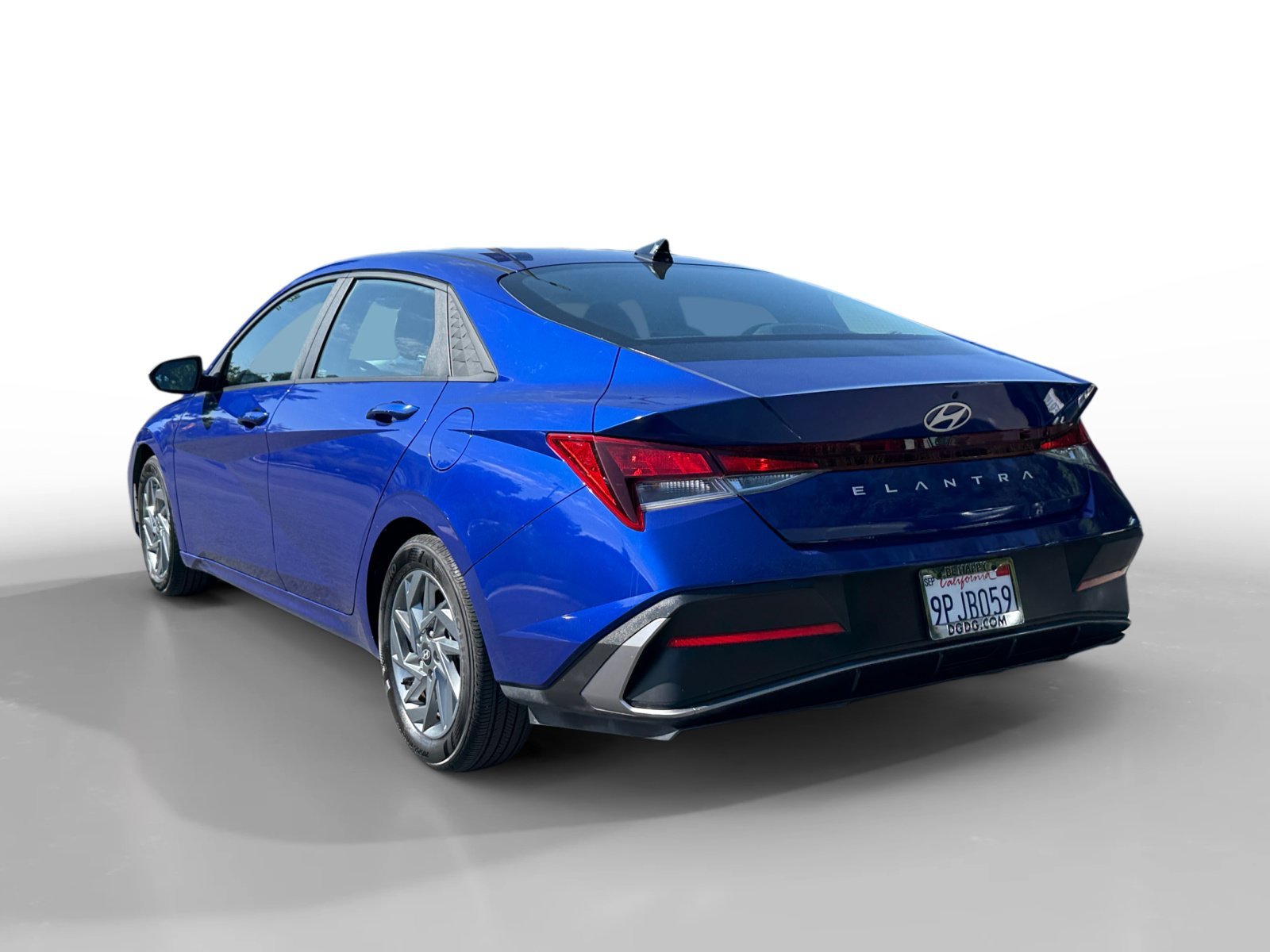Used 2024 Intense Blue Hyundai SEL image 3