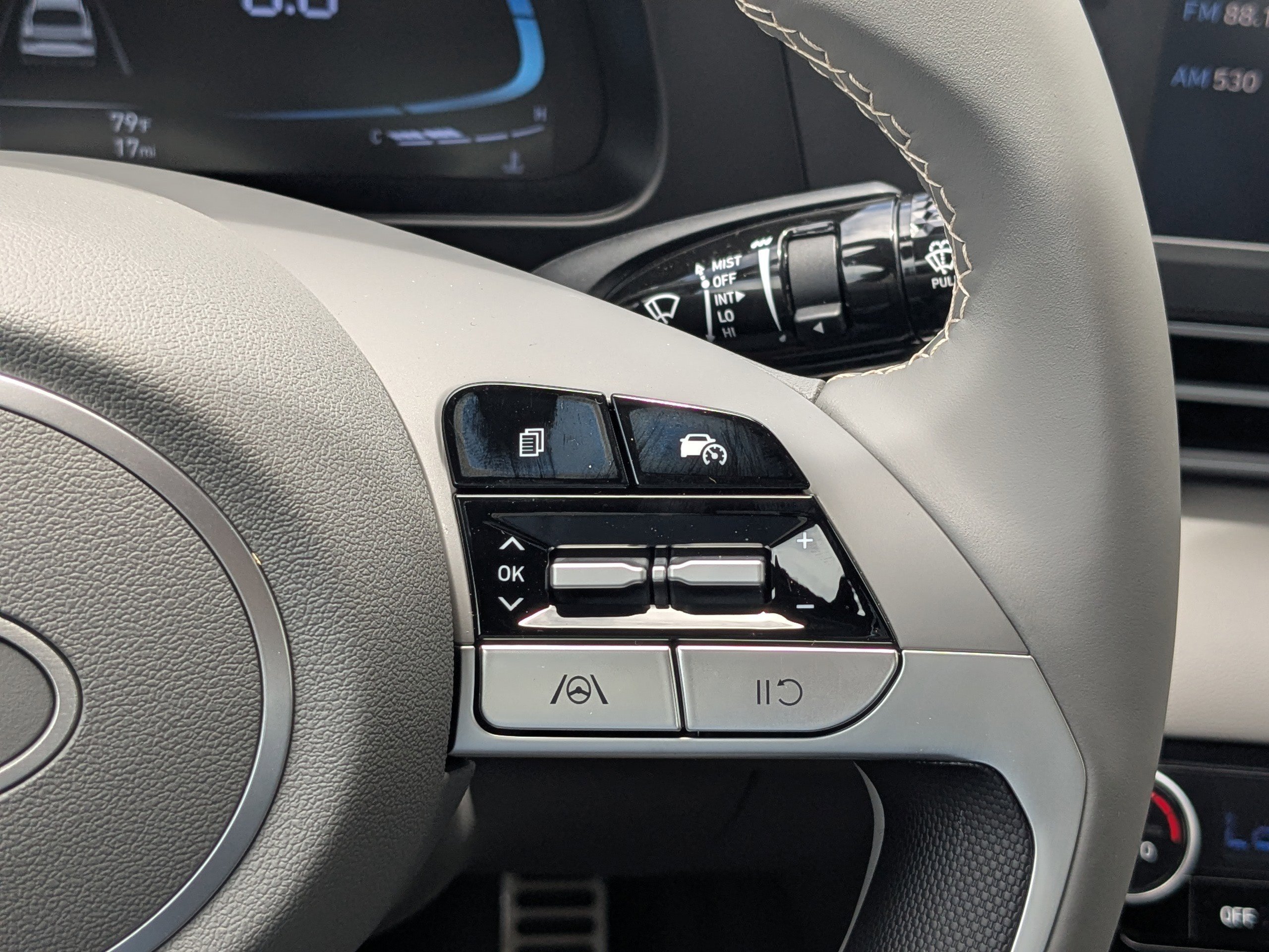 New 2025 Serenity White Hyundai SEL Sport image 29