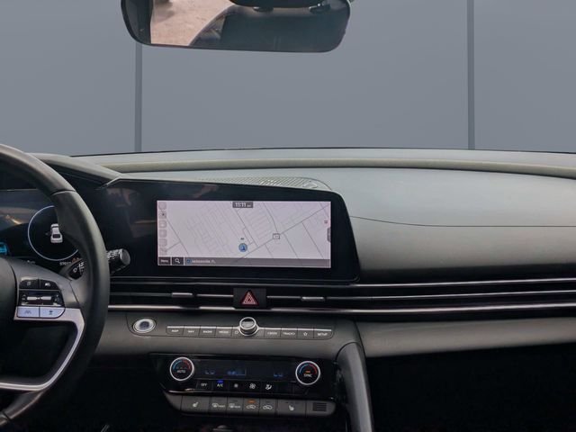 Used 2024 Gray Hyundai SEL image 17