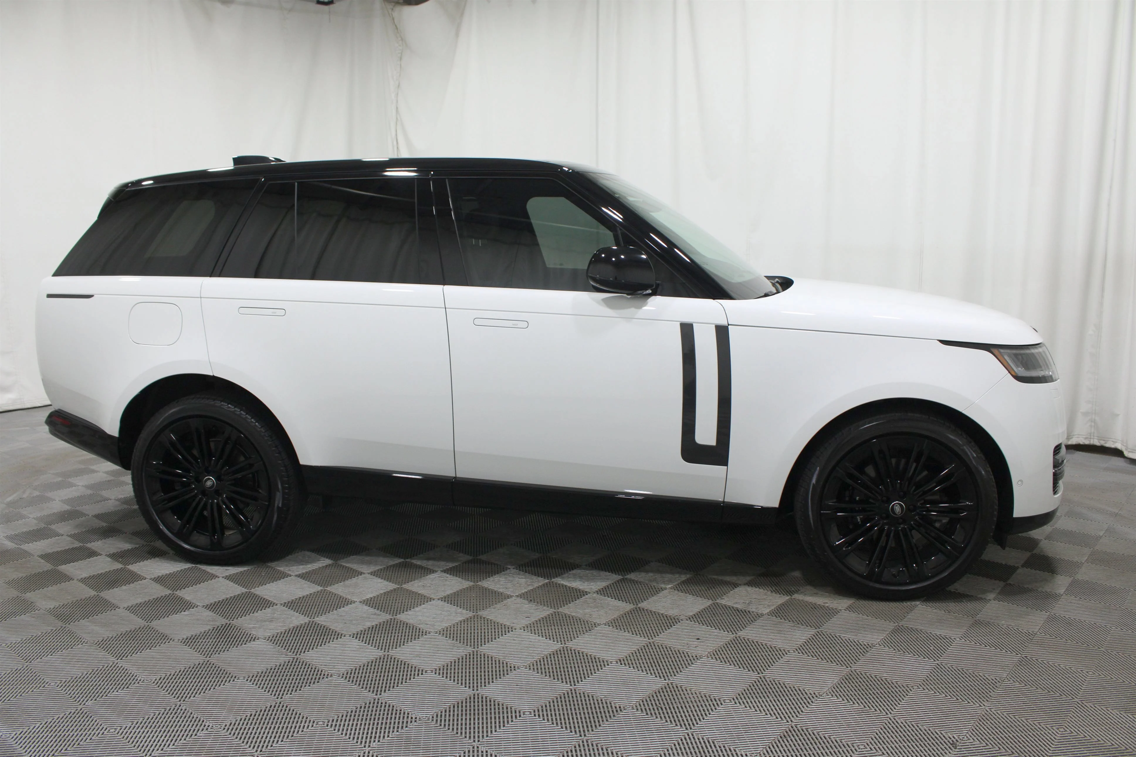 2024 Land Rover Range Rover SE - Photo 35