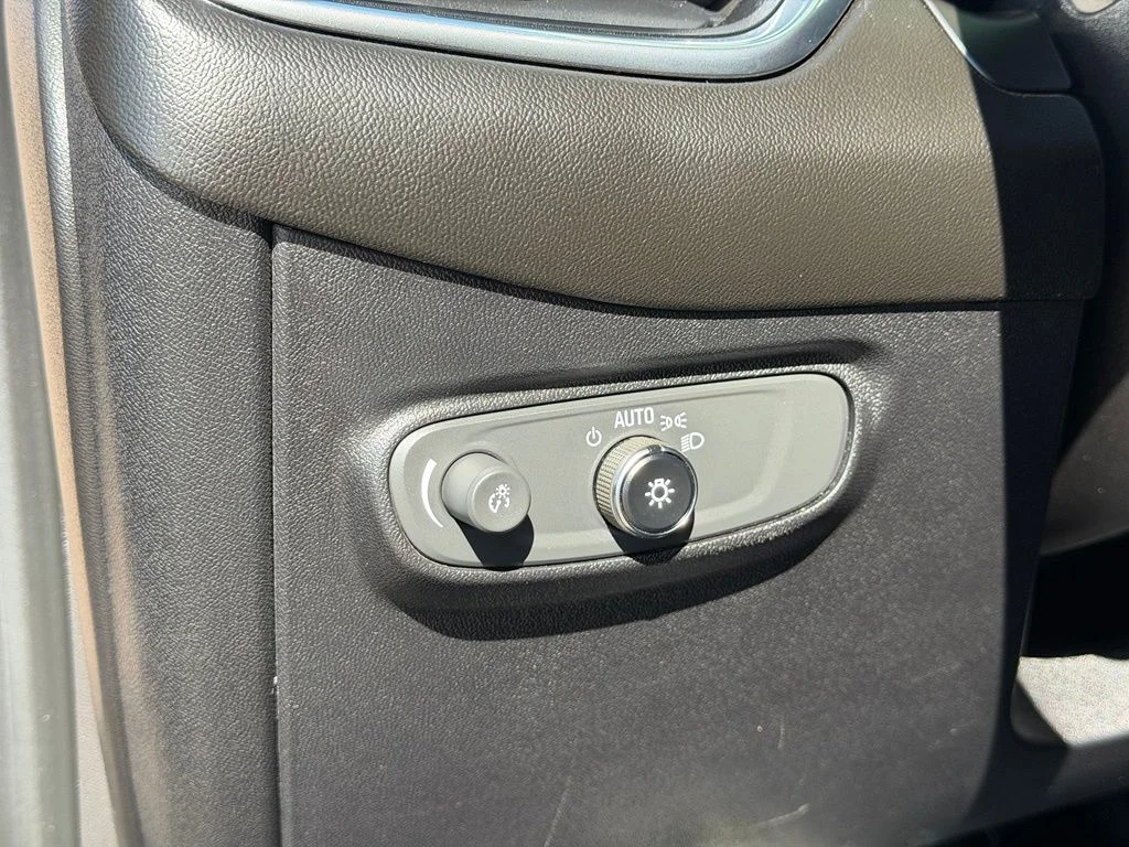 Used 2018 Beige Chevrolet LT image 24