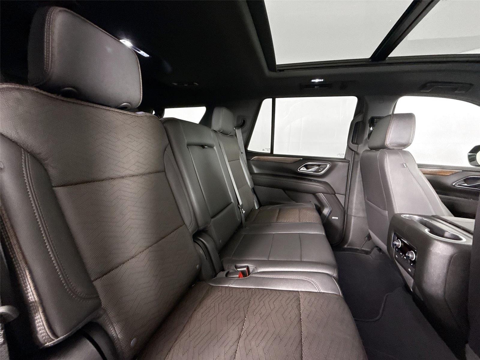 Used 2024 Black Chevrolet High Country image 43