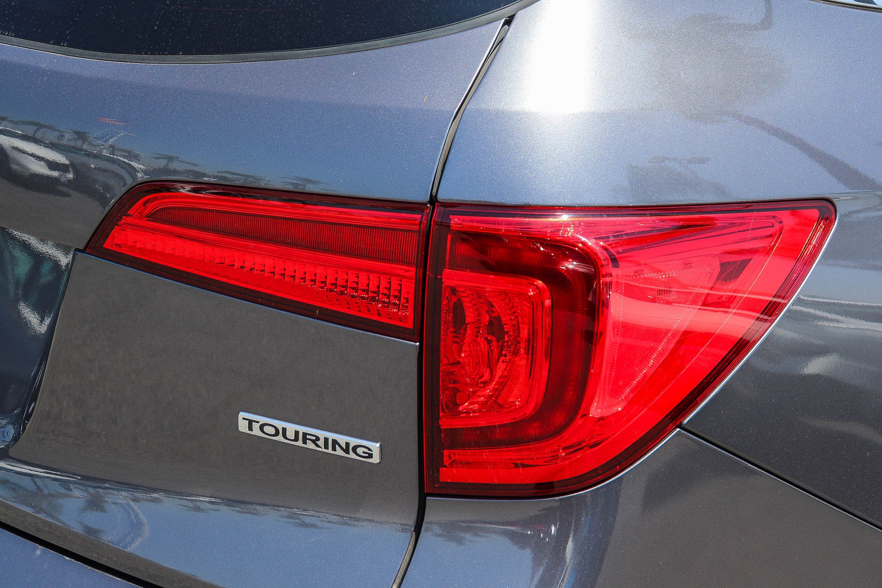 Certified Used 2016 Modern Steel Metallic Honda Touring image 9