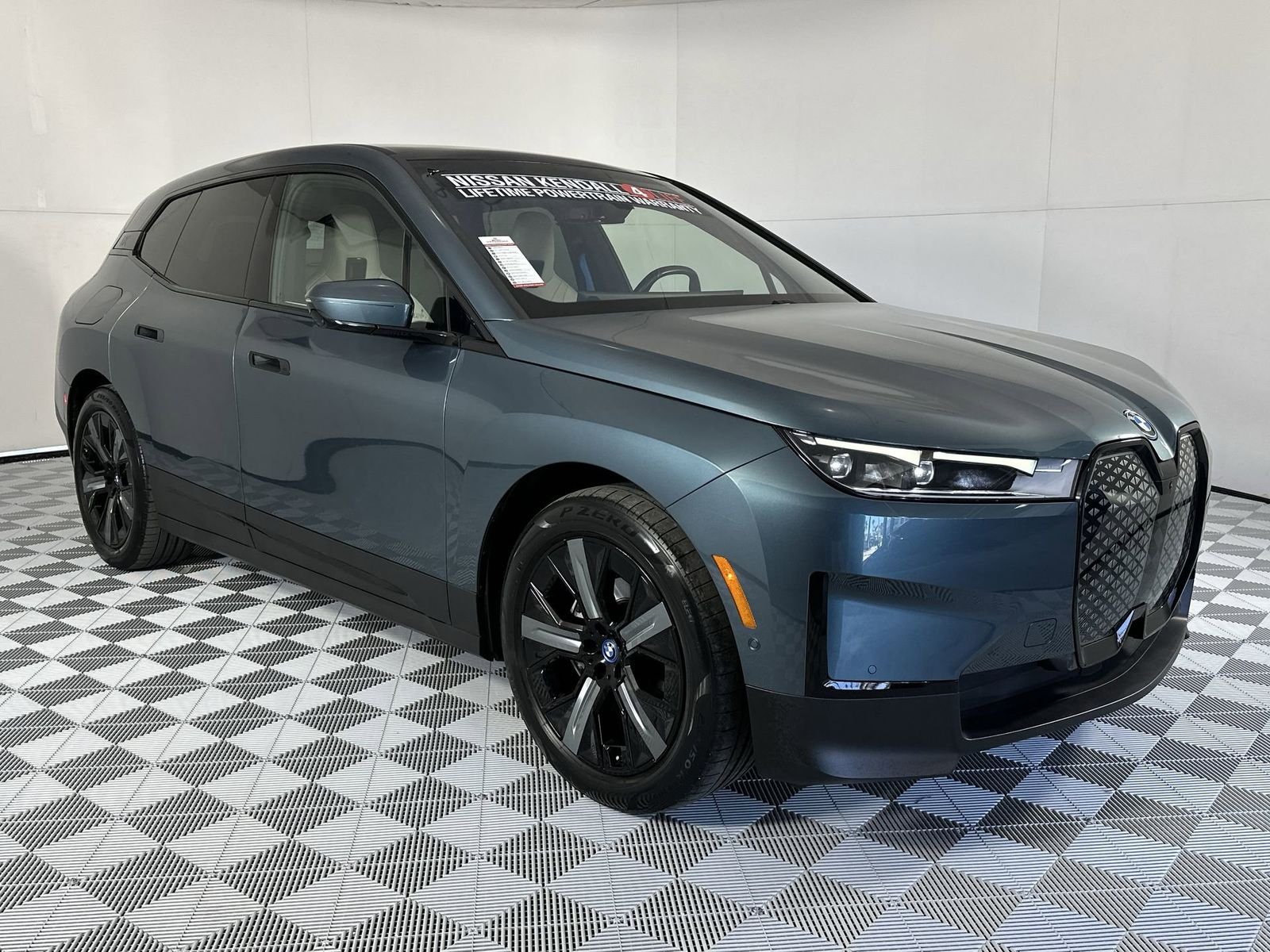 Used 2022 BMW iX Base with VIN WB523CF01NCK44864 for sale in Palmetto Bay, FL