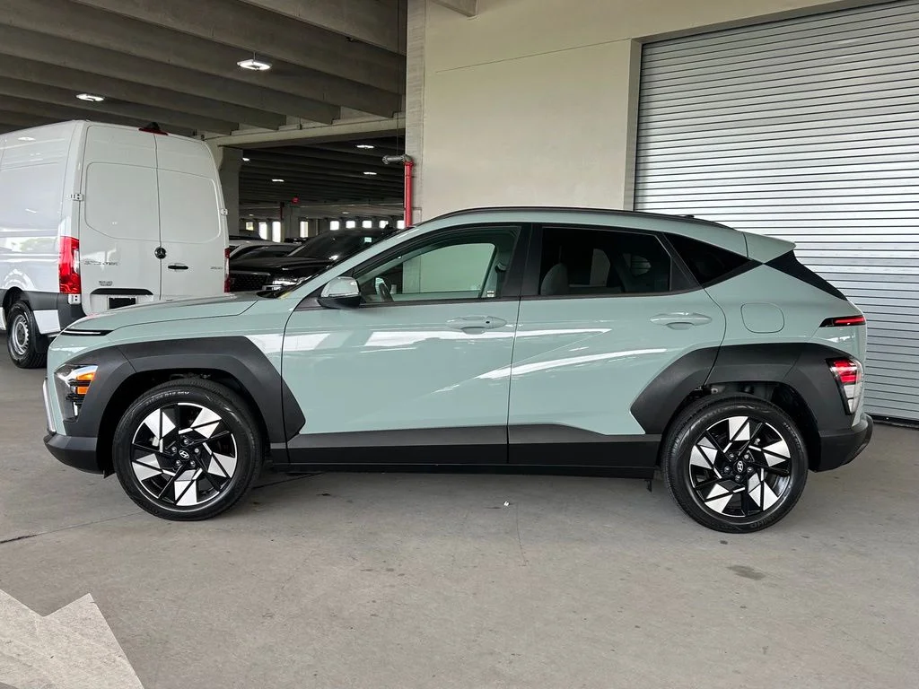 Used 2024 Mirage Green Hyundai SEL image 7