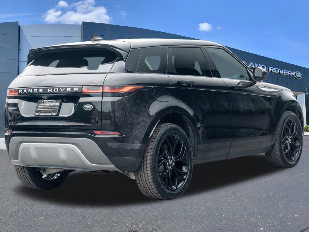 Used 2022 Black Land Rover S image 5