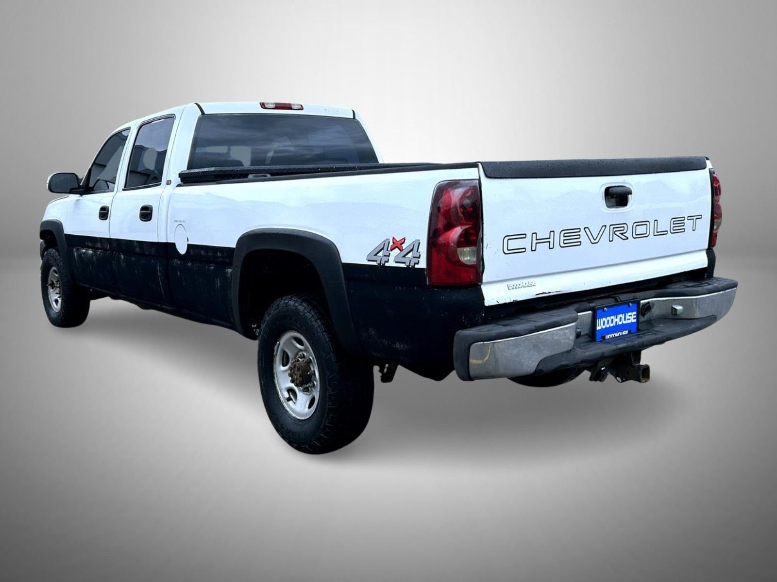 Used 2003 White Chevrolet Base image 7