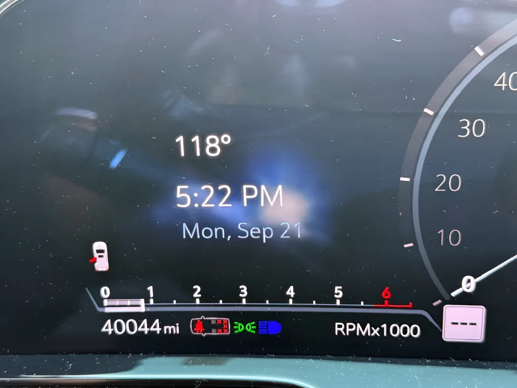 Used 2023 Red Cadillac Sport Platinum image 14
