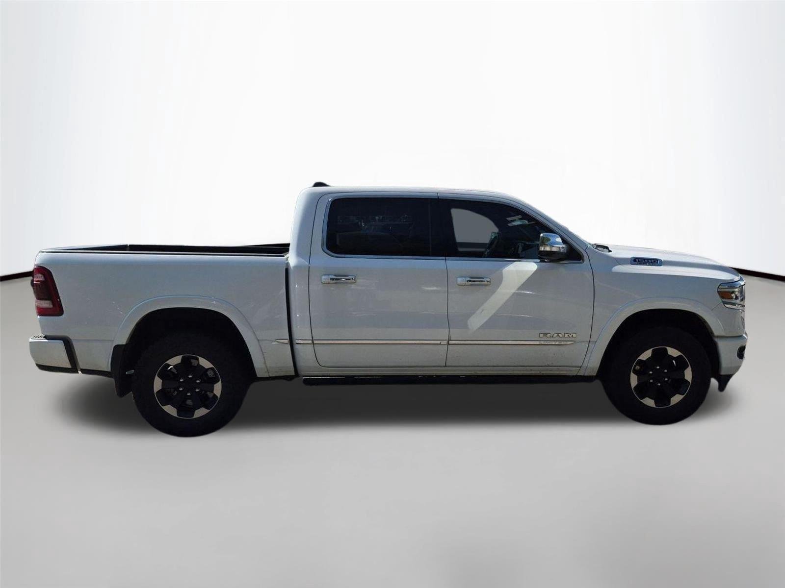 Used 2019 Ivory White Tri-Coat Pearlcoat Ram Limited image 6