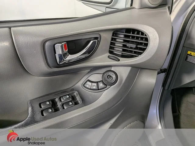 Used 2004 Silver Hyundai GLS image 11