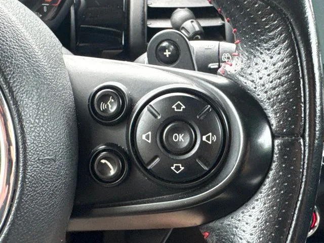 Used 2019 Black MINI Classic image 27