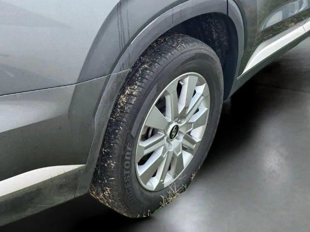 Used 2024 Gray Hyundai SEL image 12