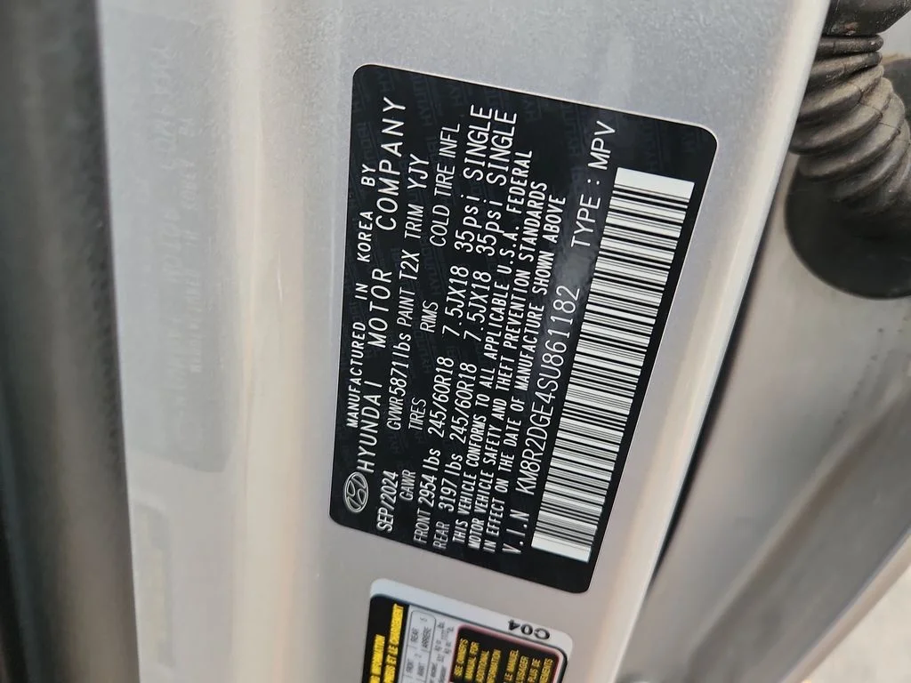 Used 2025 Silver Hyundai SEL image 18