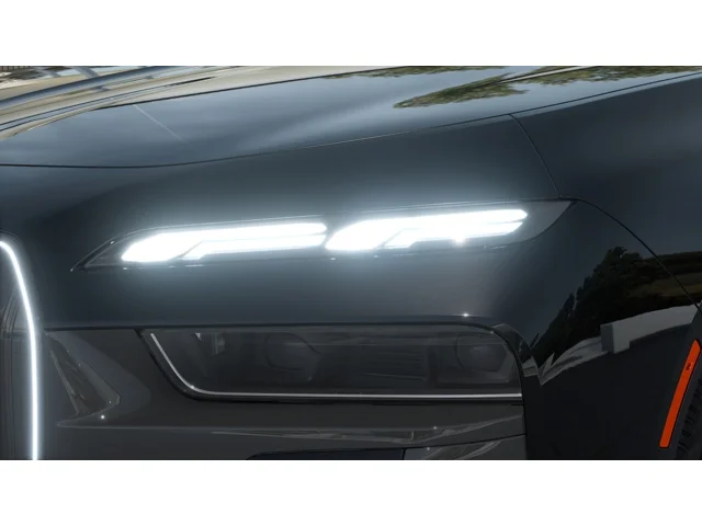 2026 BMW 7 Series 760i - Photo 6