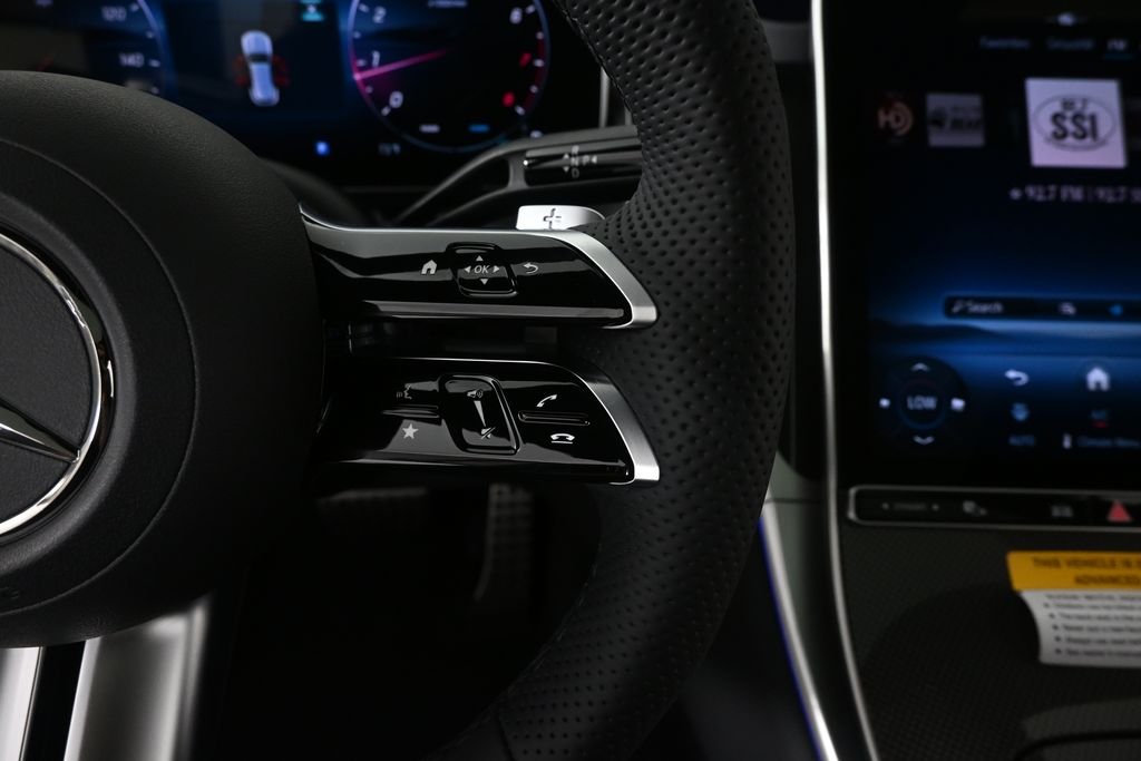 New 2026 Polar White Mercedes-Benz GLC 300 image 11