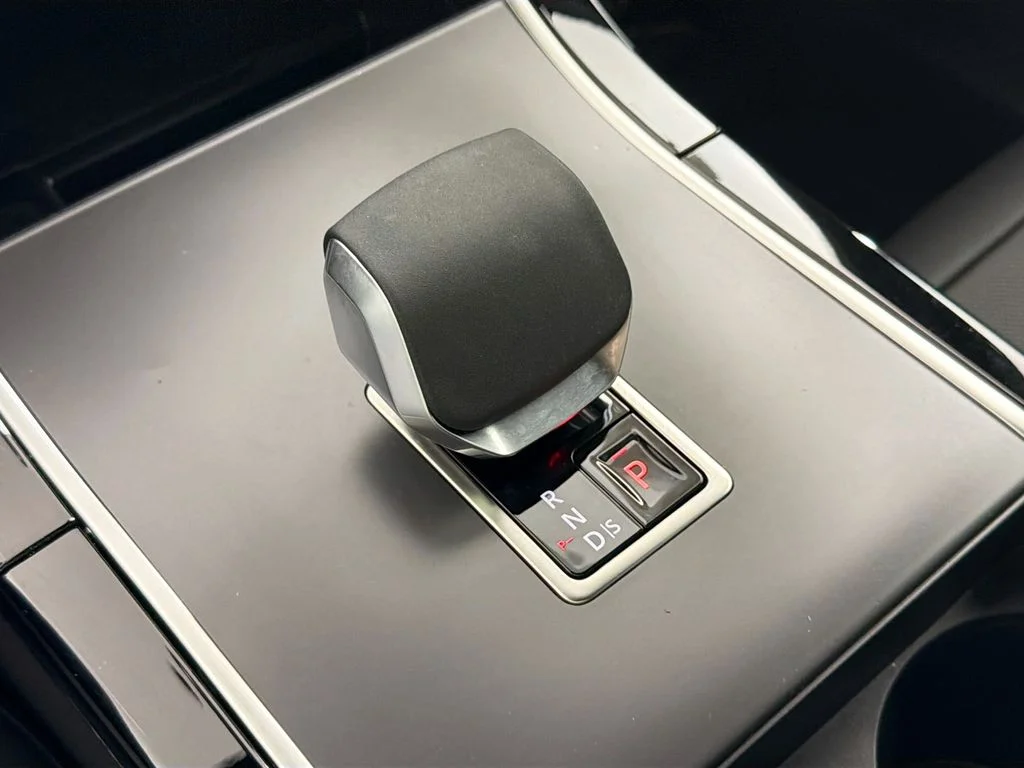 Used 2026 Black Land Rover S image 17