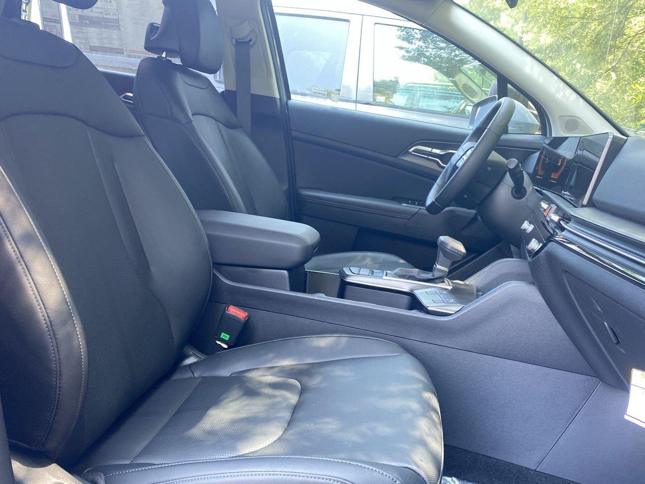 New 2026 Wolf Gray Kia EX image 21