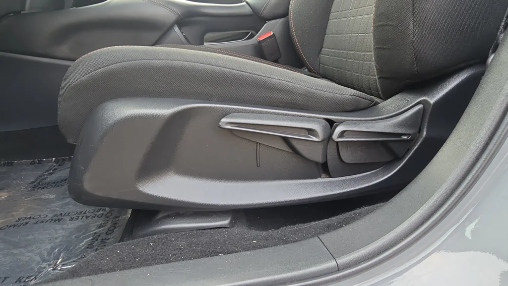 Used 2024  Honda Sport image 18