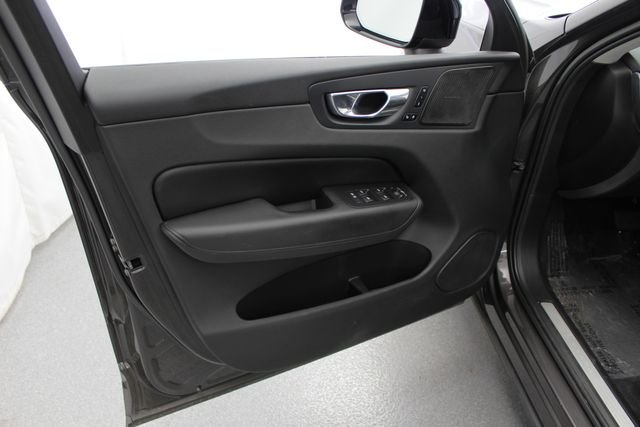 2023 Volvo XC60 Plus - Photo 11