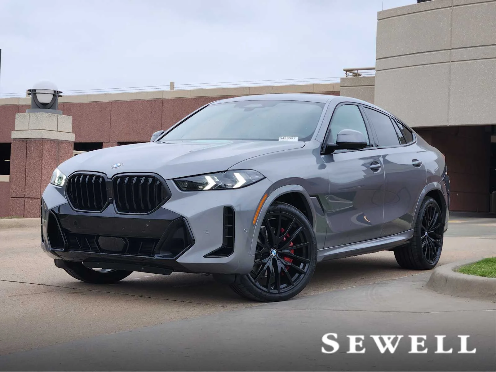 2027 BMW X6 xDrive40i's photo