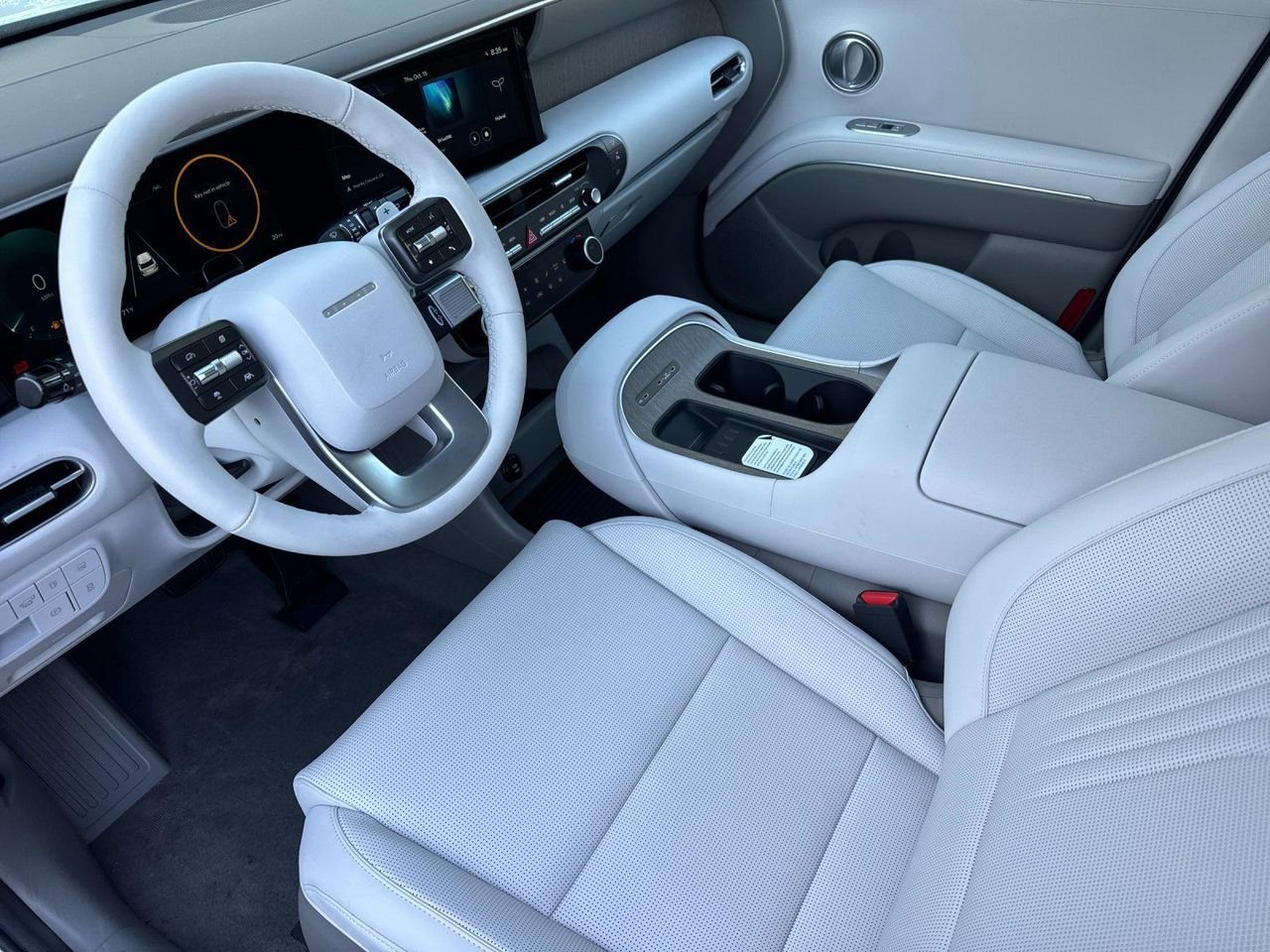 New 2026 White Hyundai SEL 8P image 9