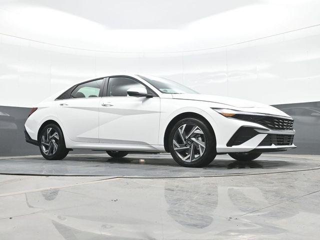 New 2026 White Hyundai Limited image 15