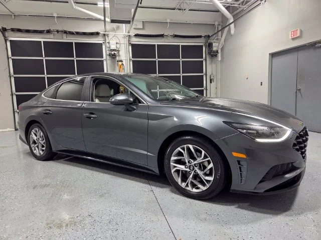 Used 2023 Gray Hyundai SEL image 13