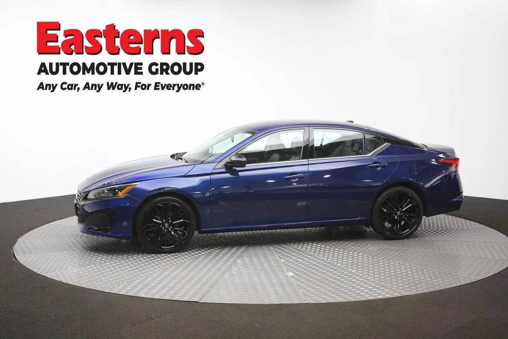 Used 2023 Blue Nissan 2.5 SR image 57