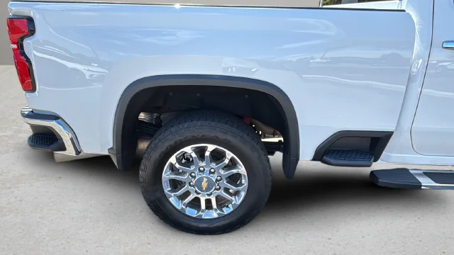 Used 2024 White Chevrolet LTZ image 40