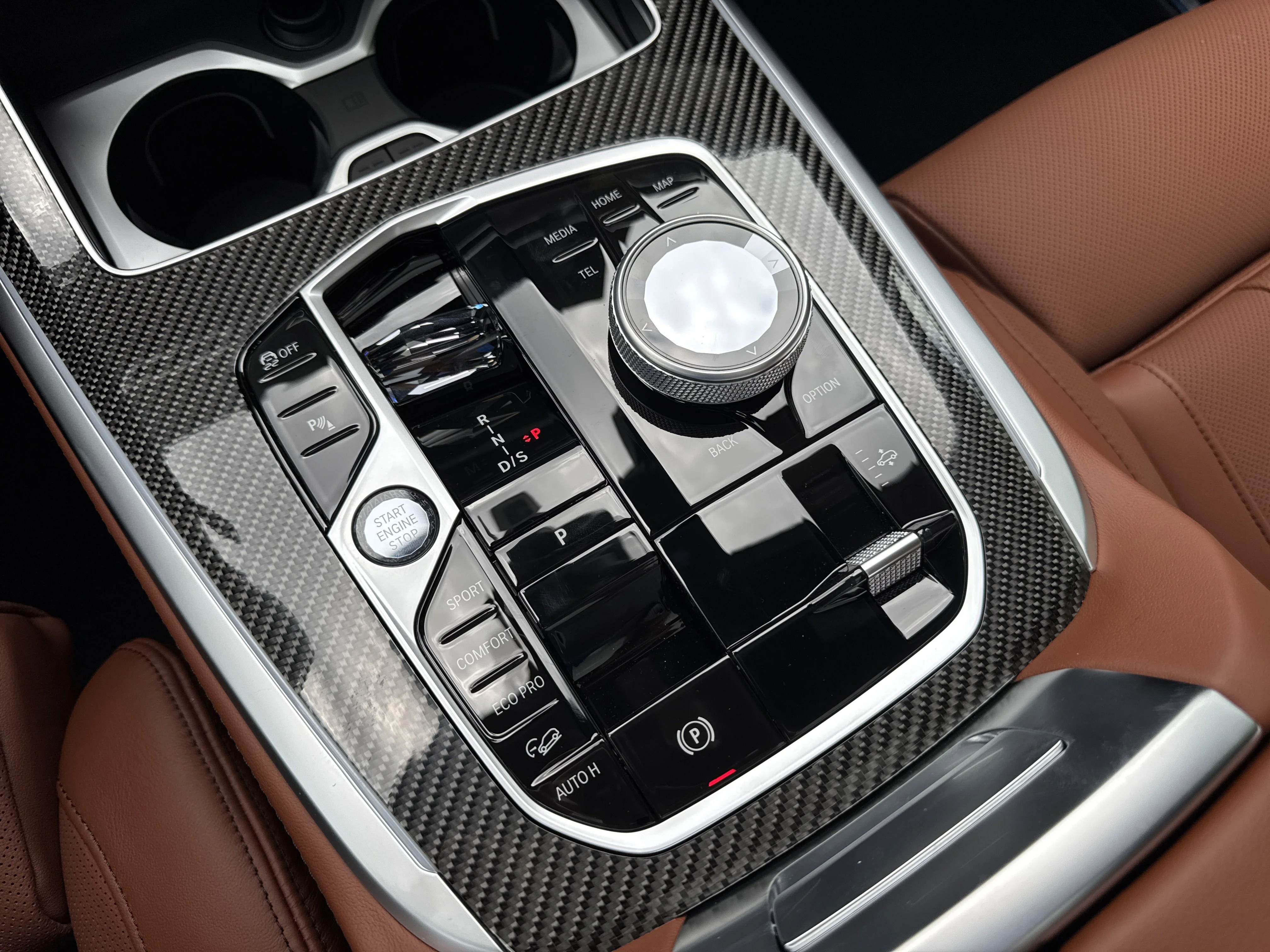 New 2027 0C4P Brooklyn Grey Metallic BMW M60i image 18