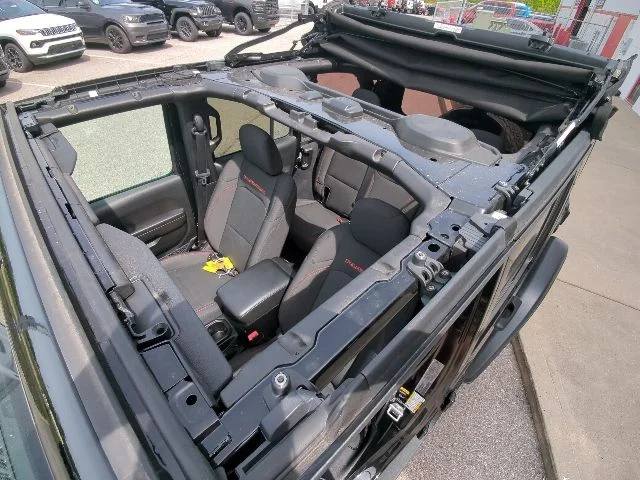Used 2021 Black Jeep Unlimited Rubicon image 10