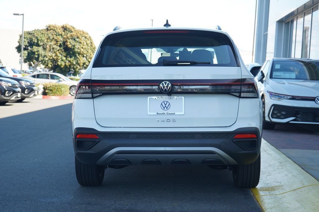 New 2026 Pure White Volkswagen 1.5T S image 4