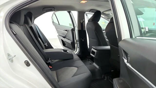 2023 Toyota Camry LE - Photo 25