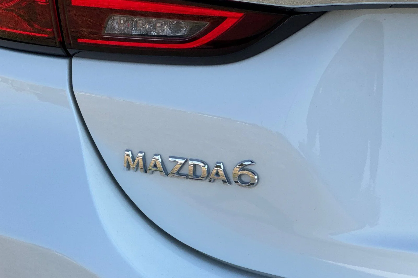 Used 2021 Snowflake White Pearl Mazda Grand Touring image 29
