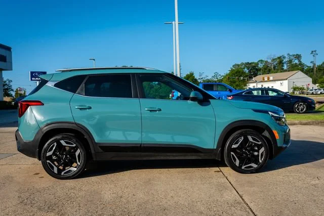 Used 2024 Pluton Blue Kia SX image 19