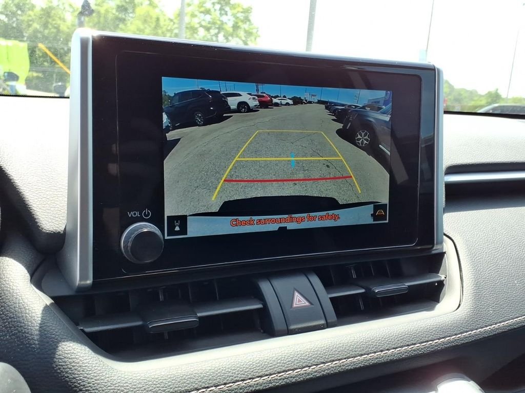 Used 2024 Ice Toyota XLE image 12